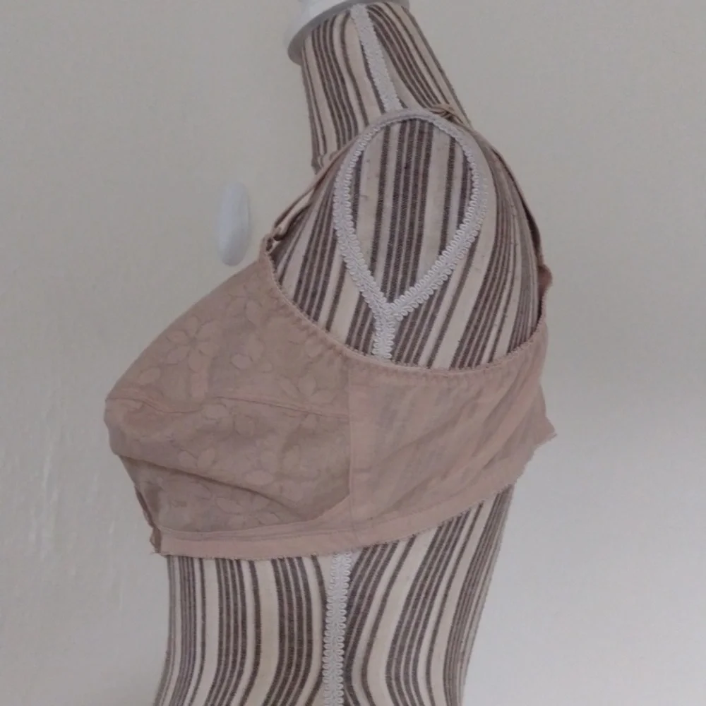 Berlei Post Surgery Mesh Front Close Wireless Comfort Bra Size 40C - Picture 7 of 8